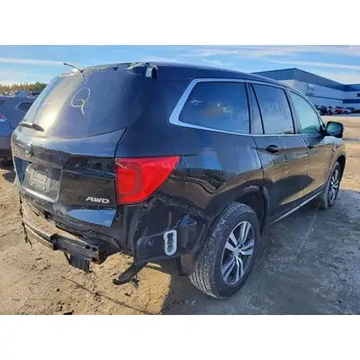 Honda Pilot 2016 Used Tail Lights T00016