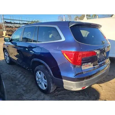 Honda Pilot 2016 Used  Tail Lights  T00026